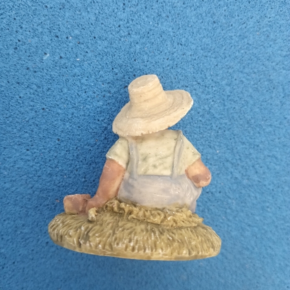 Vintage Ceramic Little Brown Boy Fishing Figurine - Picture 2 of 5